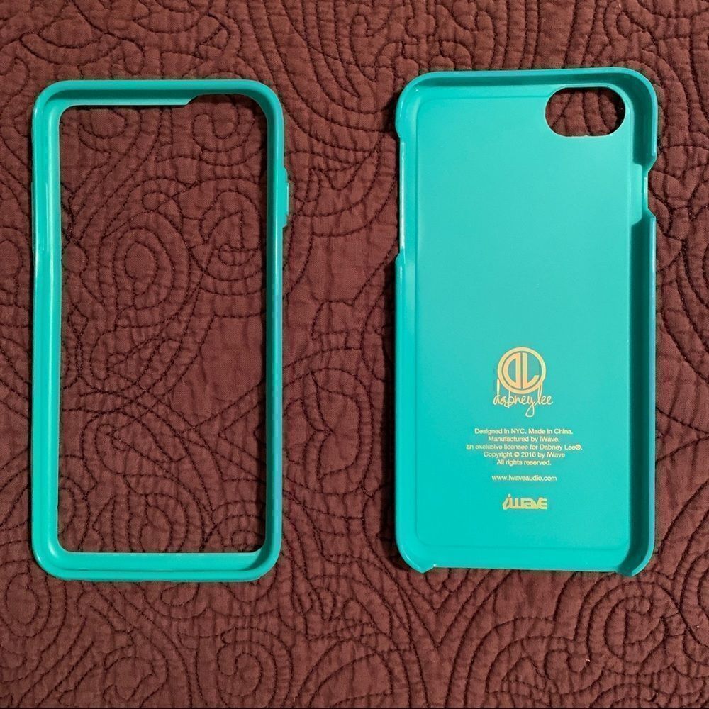 Daphne Lee Phone Case  - Picture 4 of 5